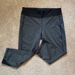 Womens Large Xersion workout capris in gray and black